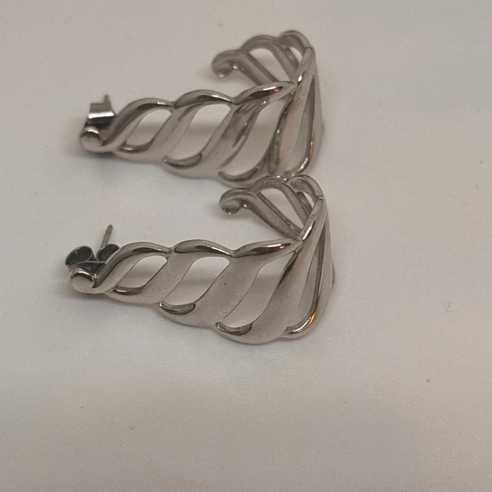Monet Earrings Womens Silver Tone Twisted Drop‎ Dangle Post Vintage Signed